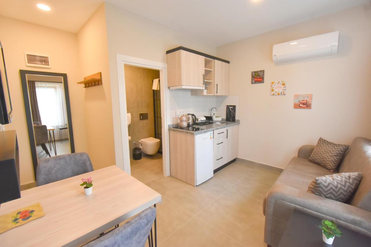 Beyaz Melek Apart Hotel Анталия Екстериор снимка