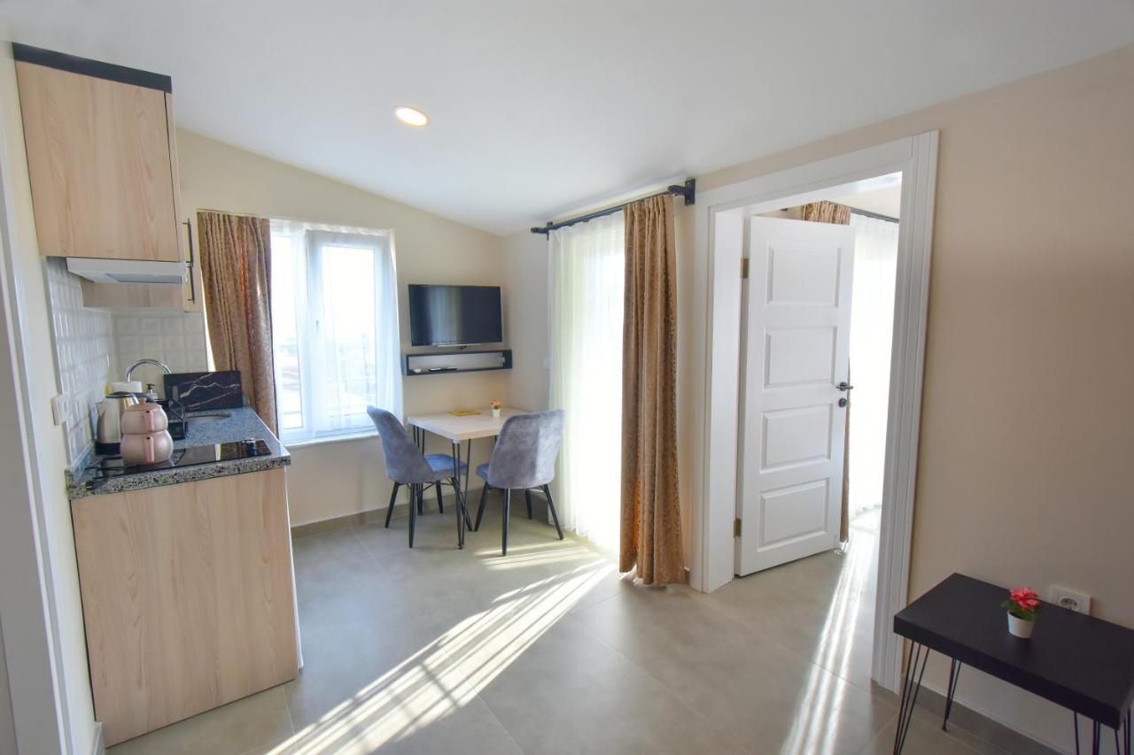 Beyaz Melek Apart Hotel Анталия Екстериор снимка